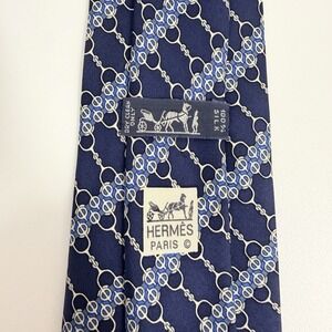 Hermes Men's Tie Chain Links Navy Blue & Khaki Silk 7077 OA 3.25" (W) x 55" (L)